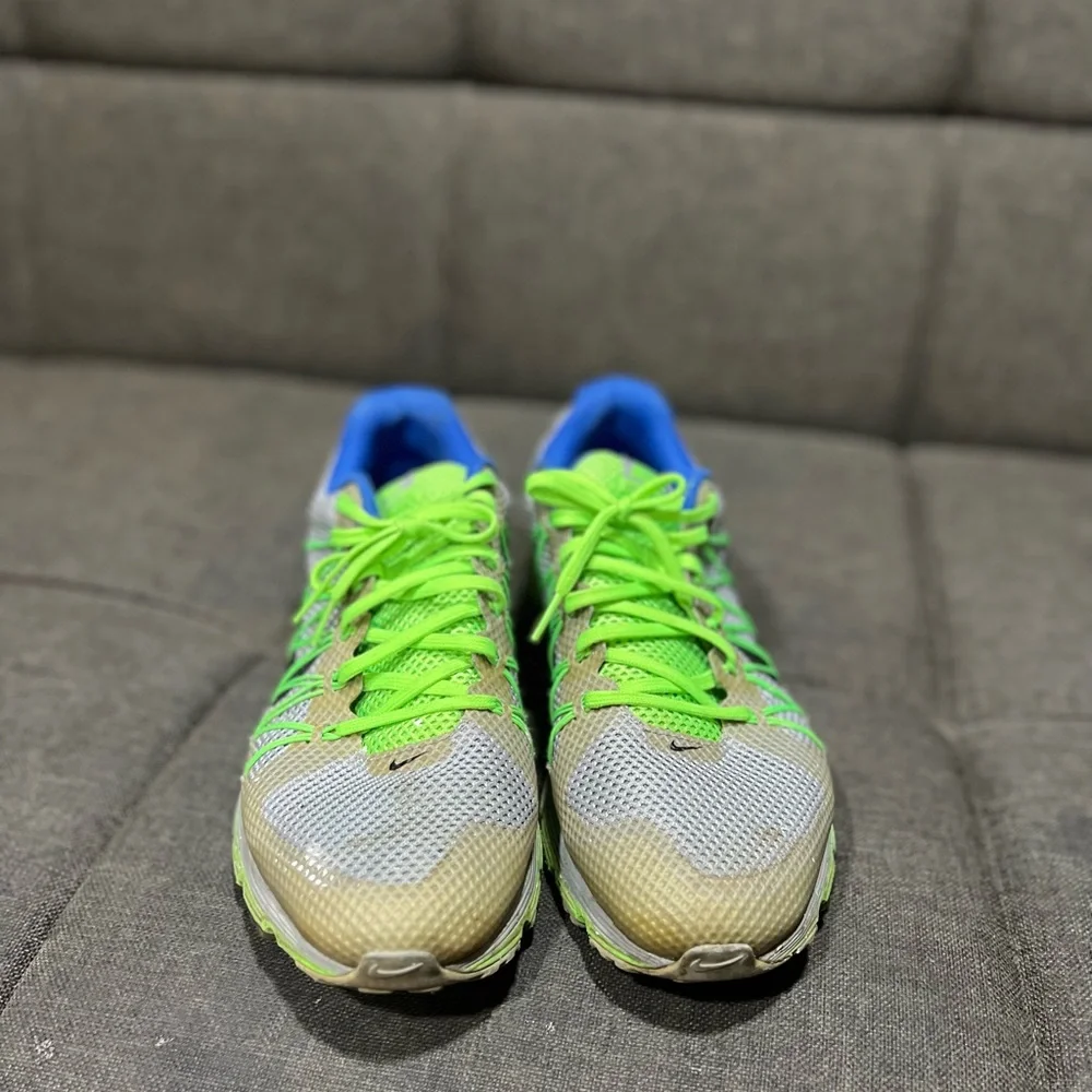 Nike - Picture 3 of 4